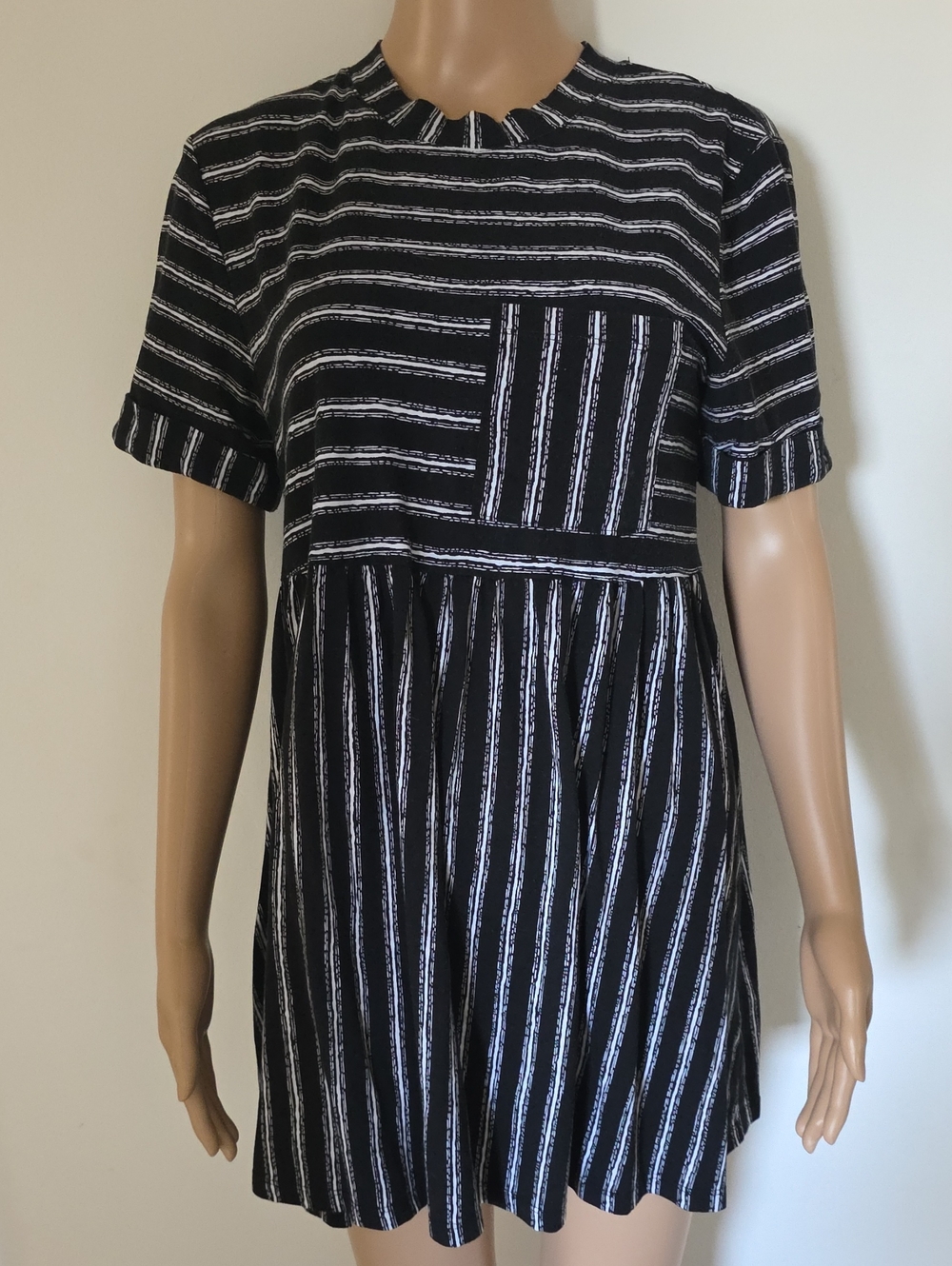 Black Striped Short Sleeve Skater Dress Size 12